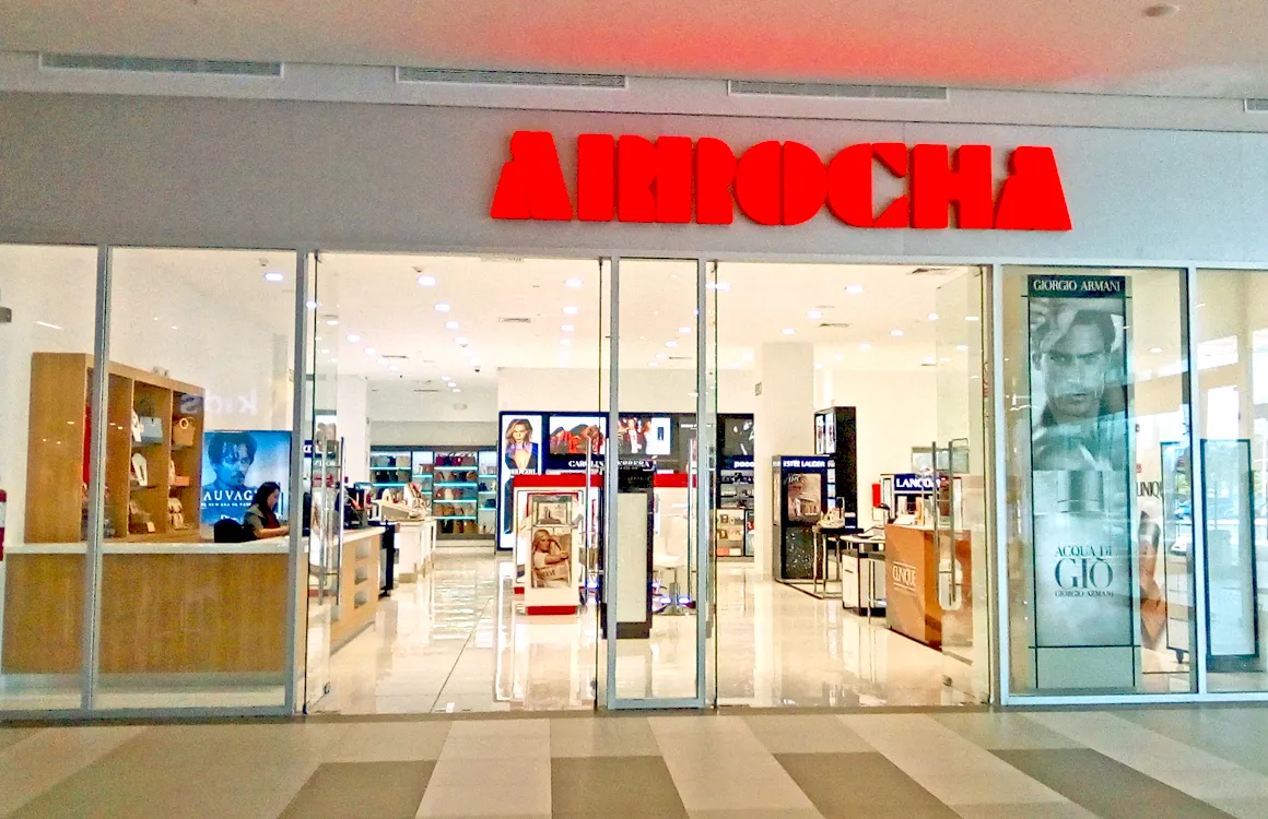 Farmacias Arrocha cerca de Playa Blanca, Panamá — farmacia y conveniencia